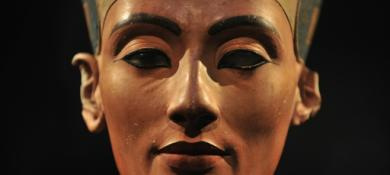 Egypt hopes King Tut's tomb could conceal Queen Nefertiti burial site