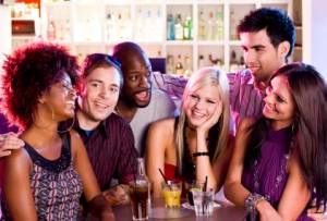 jeunes à une fête.JPG