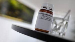 médicament, aide au suicide.jpg