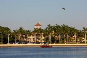 Chinese woman arrested at Trump resort with malware on thumb drive.jpg Chinese woman arrested at Trump resort with malware on thumb drive.jpg