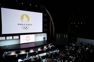 Paris 2024 logo mocked online.jpg Paris 2024 logo mocked online.jpg