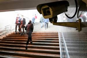 For Moscow's quarantined, 100,000 cameras are watching.jpg For Moscow's quarantined, 100,000 cameras are watching.jpg