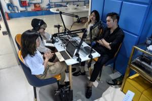 Podcasts burst onto China youth scene.jpg