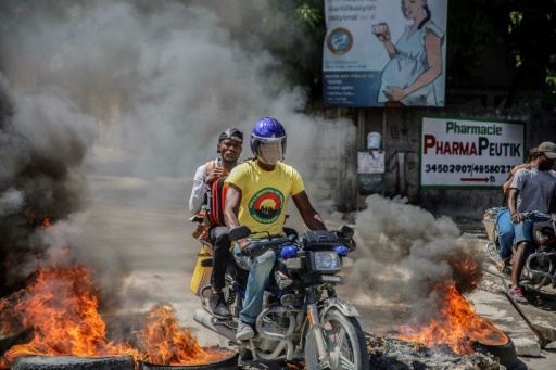 Haiti gang leader threatens to kill hostages: video