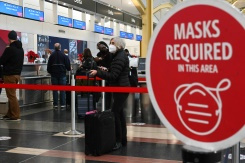 US air travel still messy, with another 2,600 flights scrapped.jpg