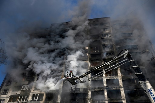 European leaders in defiant Kyiv trip as Russia closes in