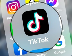 TikTok lets creators charge monthly subscriptions.jpg TikTok lets creators charge monthly subscriptions.jpg