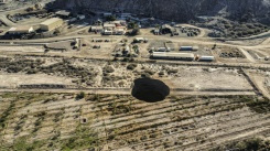 Sinkhole larger than tennis court has Chile perplexed.jpg Sinkhole larger than tennis court has Chile perplexed.jpg