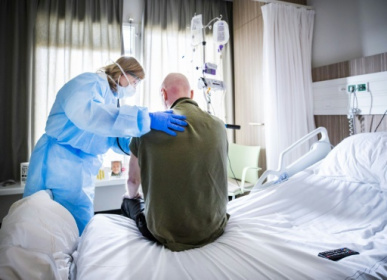 Long Covid symptoms affect one in eight, study suggests.jpg