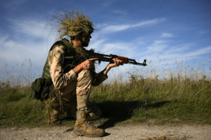 Ukrainian recruits learn to survive and be.jpg Ukrainian recruits learn to survive and be.jpg