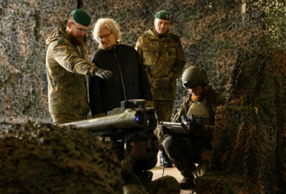 German defence minister quits as pressure grows for Ukraine aid.jpg