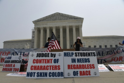 US Supreme Court bans race-based university admission.jpg US Supreme Court bans race-based university admission.jpg