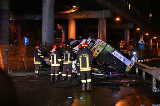 21 killed after bus falls from Venice bridge and catches fire