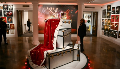 Freddie Mercury's private collection goes on show in UK.jpg