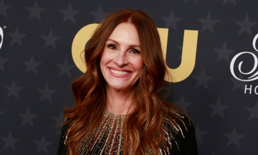 Julia Roberts wants cheeseburgers and booze at the apocalypse