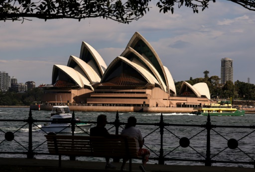 Australians fete Sydney Opera House's 50th anniversary