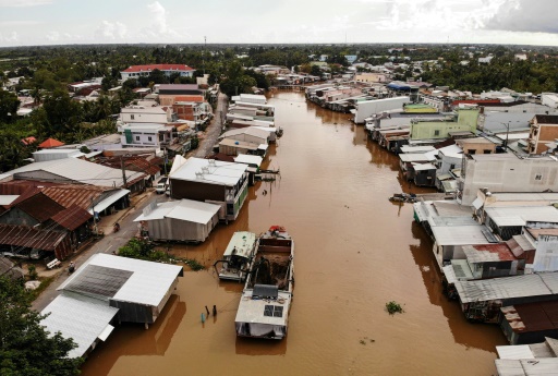 Sand mining in Vietnam's Mekong Delta sinks homes, livelihoods