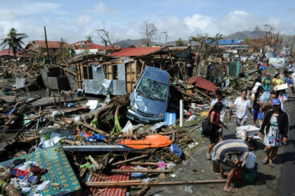 Philippine typhoon survivors pray for victims on 10th anniversary.jpg Philippine typhoon survivors pray for victims on 10th anniversary.jpg