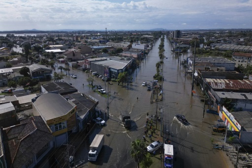 Floor by floor search for flood victims in Brazil's Porto Alegre