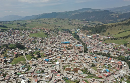 Fewer showers, less laundry, as water cuts hit Bogota