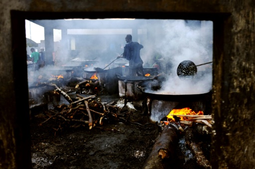 Bid to end deadly cooking methods which stoke global warming