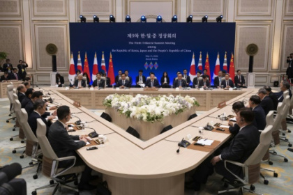 South Korea, China, Japan leaders meet for rare summit.jpg