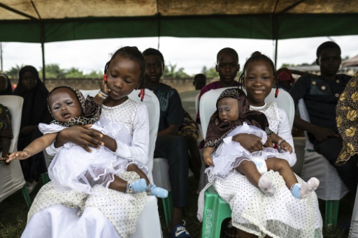 Seeing double in Nigeria's 'twins capital of the world'