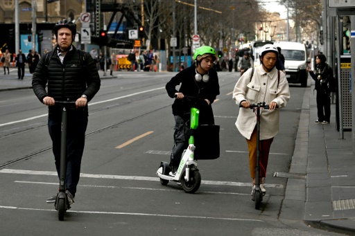 Melbourne officials vote to ban rental e-scooters