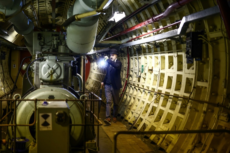 Ghosts of past spies haunt London underground tunnels