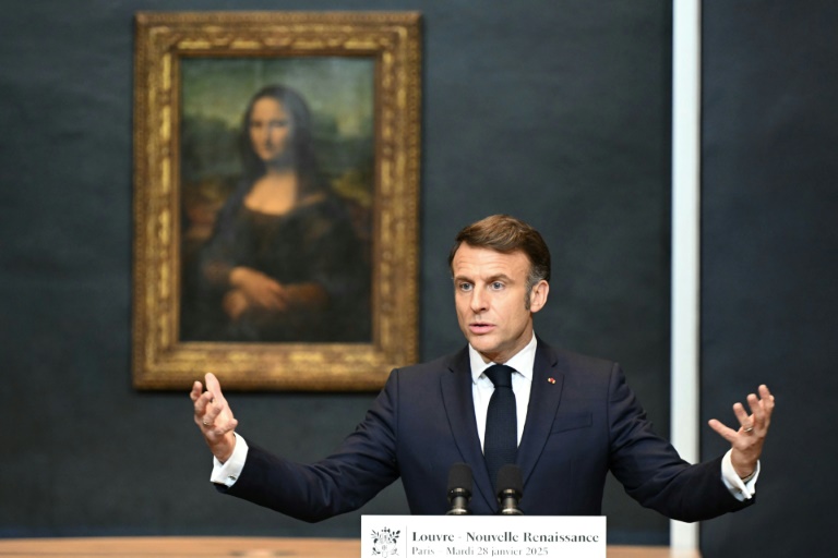 Macron pledges Louvre 'renaissance' after decay alarm