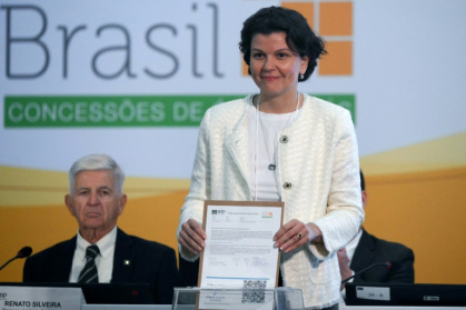 ExxonMobil Executive Camila Borges places her bid to explore the Amazon basin during an oil blocks auction by Brazil's Oil and Gas Regulatory Agency (ANP) in Rio de Janeiro, on June 17, 2025 - Mauro PIMENTEL (AFP) ExxonMobil Executive Camila Borges places her bid to explore the Amazon basin during an oil blocks auction by Brazil's Oil and Gas Regulatory Agency (ANP) in Rio de Janeiro, on June 17, 2025 - Mauro PIMENTEL (AFP)