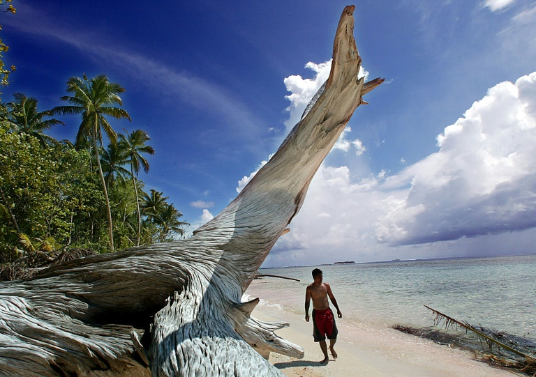 More than 80% of Tuvalu seeks Australian climate visa