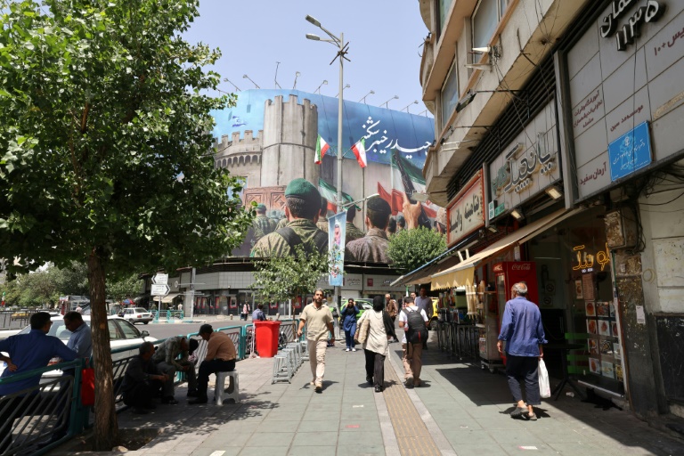 Some Europeans still travel to Iran, ignoring dire warnings Some Europeans still travel to Iran, ignoring dire warnings