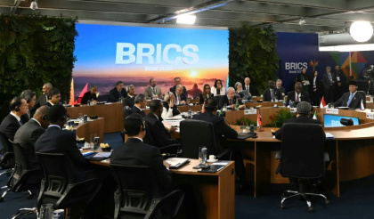 Brazil's President Luiz Inacio Lula da Silva (C) speaks at the BRICS summit in Rio de Janeiro, Brazil, on July 6, 2025 - Mauro PIMENTEL (AFP) Brazil's President Luiz Inacio Lula da Silva (C) speaks at the BRICS summit in Rio de Janeiro, Brazil, on July 6, 2025 - Mauro PIMENTEL (AFP)