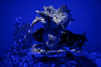 A creation by Malaysian artist Alice Chang made from shards of porcelain rescued from the historic 400-year-old Portuguese Wanli shipwreck at a gallery in Ampang, Malaysia's Selangor state - Mohd RASFAN (AFP)