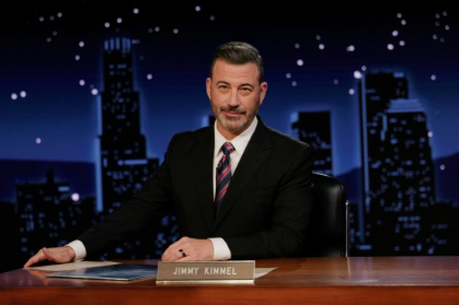 Jimmy Kimmel enjoyedf his biggest audience in a decade when he came back to TV a week after government pressure forced him off the air - Randy Holmes (AFP) Jimmy Kimmel enjoyedf his biggest audience in a decade when he came back to TV a week after government pressure forced him off the air - Randy Holmes (AFP)