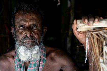 The people of Khulna and Satkhira districts live in a fragile balancing act between land and sea - Muhammad Amdad HOSSAIN (AFP)