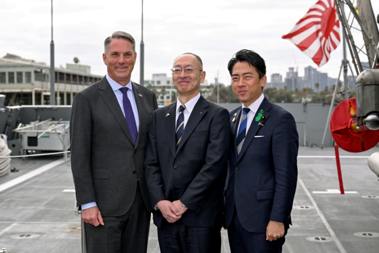 Latecomer Japan eyes slice of rising global defence spending