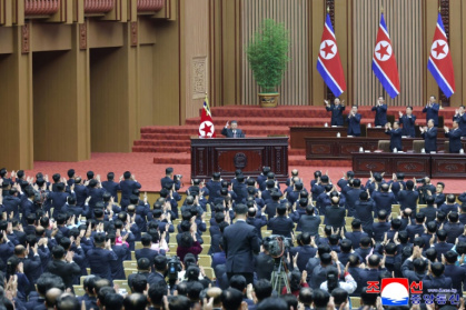 Kim Jong Un told the Supreme People's Assembly that North Korea would never give up nuclear weapons as analysts say Pyongyang is closely watching US operations against Iran - STR (AFP)