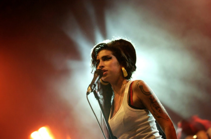 British singer Amy Winehouse pictured during a 2007 concert in France - JEFF PACHOUD (AFP)