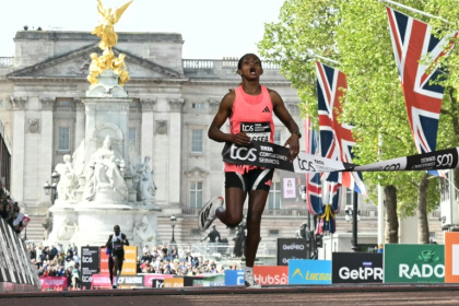 Ethiopia's Tigst Assefa wins the London Marathon in a new women's-only world-record time - JUSTIN TALLIS (AFP)