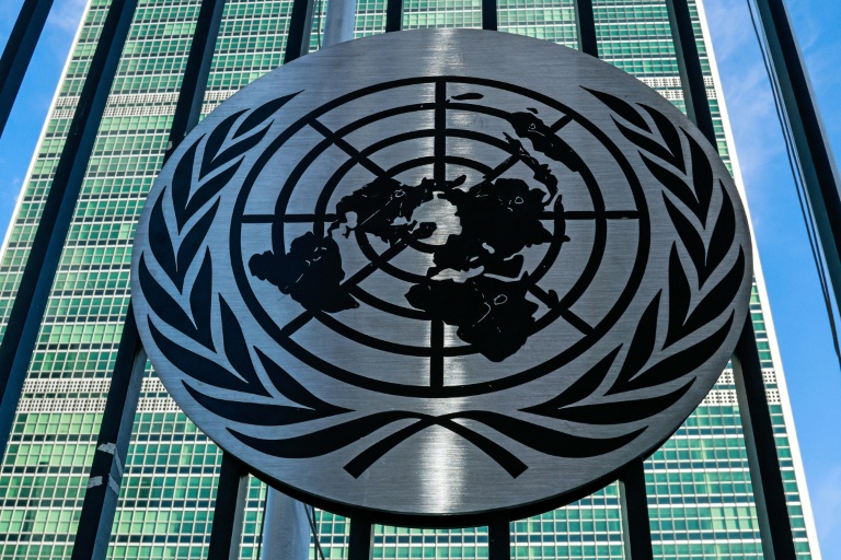 Who are the six candidates vying to lead the UN?