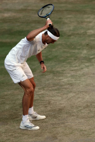 Alexander Zverev grew frustrated as he failed to break down a rock-solid Jannik Sinner - Adrian Dennis (AFP)