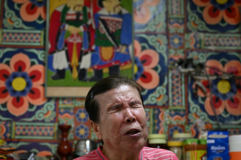 Outflanked by AI, stars fade for South Korea's blind fortune-tellers