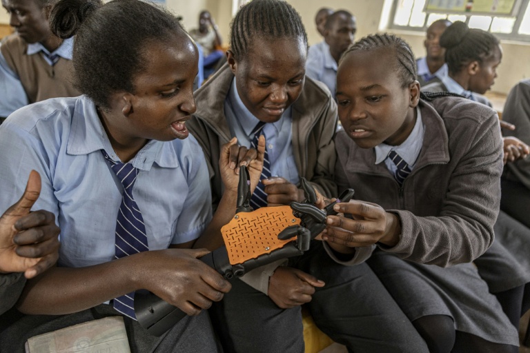 Kenyan start-up makes robotic limbs to sign for deaf kids