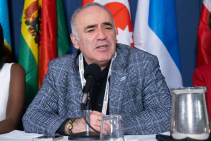 In 2016, Garry Kasparov co-founded the Free Russia Forum, which advocates support for the Ukrainian military - SAUL LOEB (AFP)