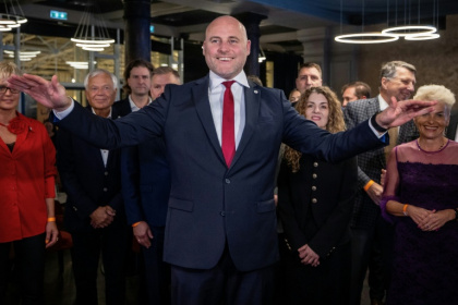 Exit polls put Prime Minister Andris Kulbergs' centre-right United List party in the lead - Wojtek RADWANSKI (AFP)